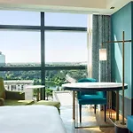Hilton Eur La 4*