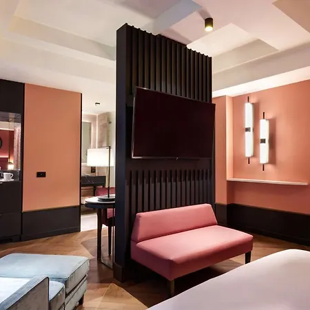 Отель Hilton Eur La 4*