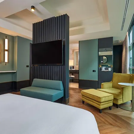 Hilton Eur La Отель 4*