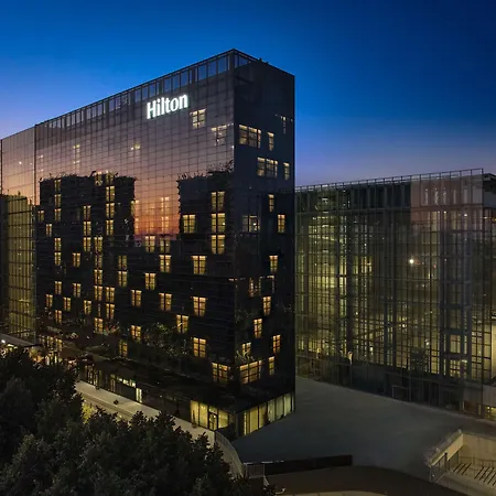 Hilton Eur La Hotel 4*