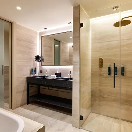 Hotel Hilton Eur La 4*