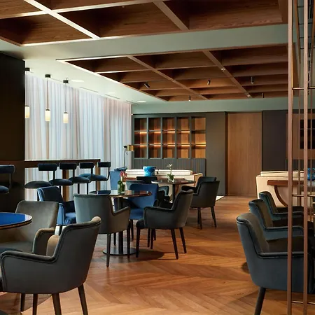 Hilton Eur La