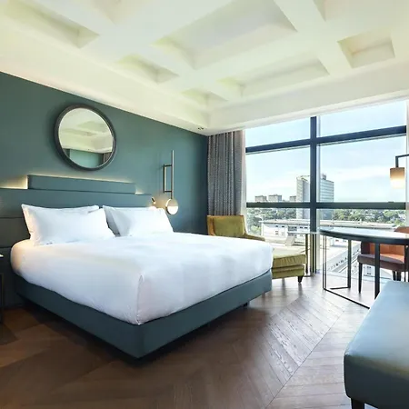 Hilton Eur La 4*