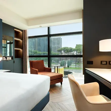 Hilton Eur La Hotel 4*