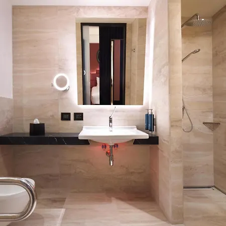 Hilton Eur La 4*