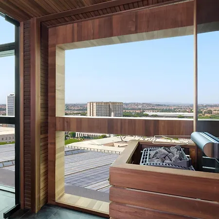 Hilton Eur La