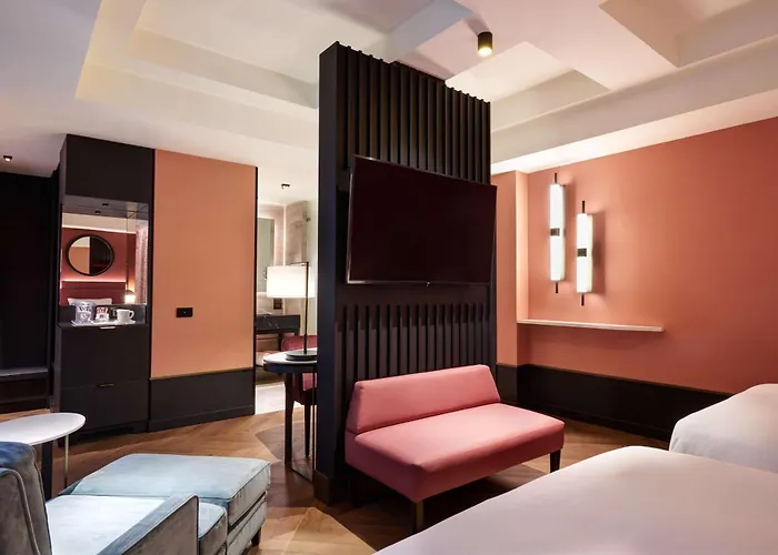 מלון Hilton Eur La 4*