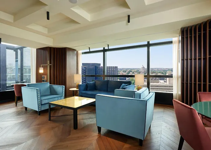 מלון Hilton Eur La