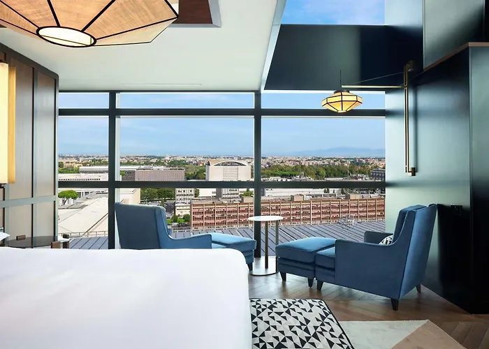 Hilton Eur La מלון 4*