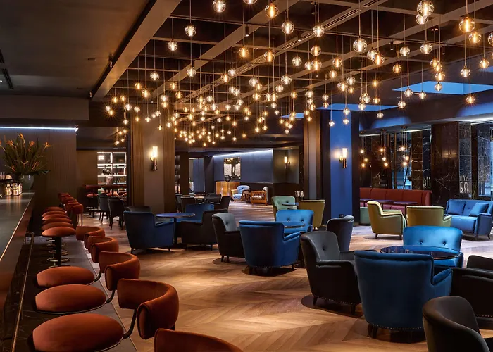 מלון Hilton Eur La 4*