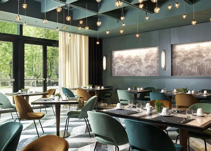 Hilton Eur La מלון 4*