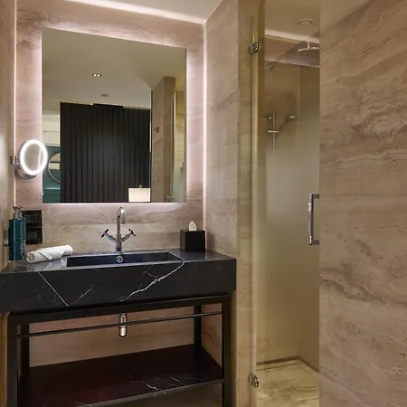 Hilton Eur La Hotel Řím